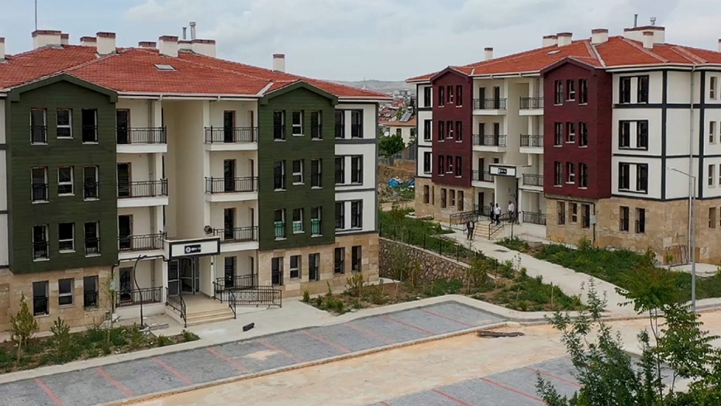 Teslimata hazır 182 konut TOKİ tarafından satışa çıkarıldı.. Başvuru şartları ve tarihi açıklandı