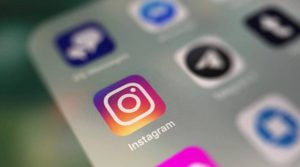 instagram yukarı kaydır özelliği