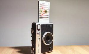 Fujifilm Instax Mini Evo incelemesi 2022