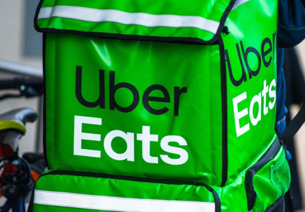 Uber Eats Otonom Teslimatları Test Ediyor!