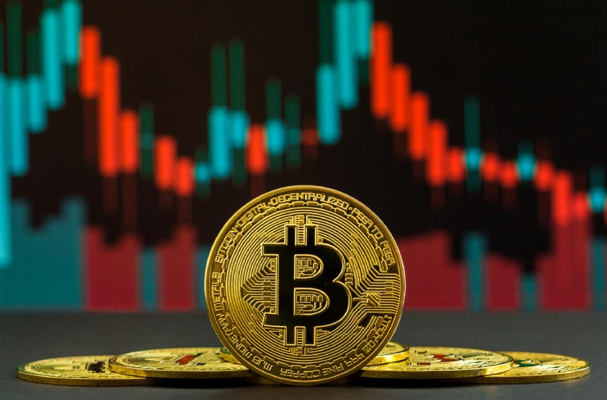 Önce Yükseldi Sonra Düştü: Bitcoin Fiyatı Son Ayların Zirvesine Çıktı