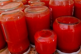 Köylülerin bildiği fakat sır gibi sakladığı yöntem; Domates konservesi 1 yıl boyunca tazeliğini koruyor